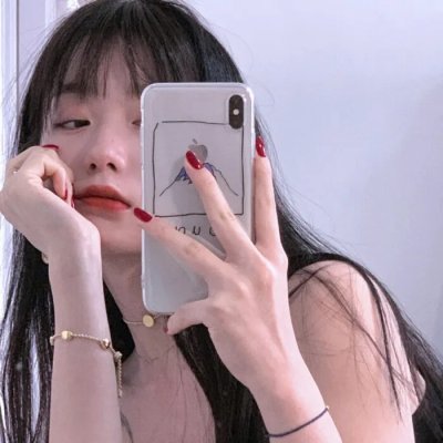 一觉醒来，我和死对头结婚